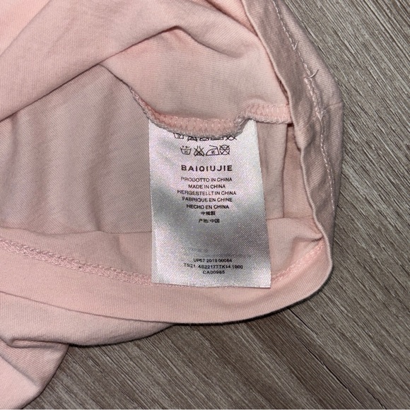 Dumbo Graphic Tee — Women's
Small - Picture 3 of 8